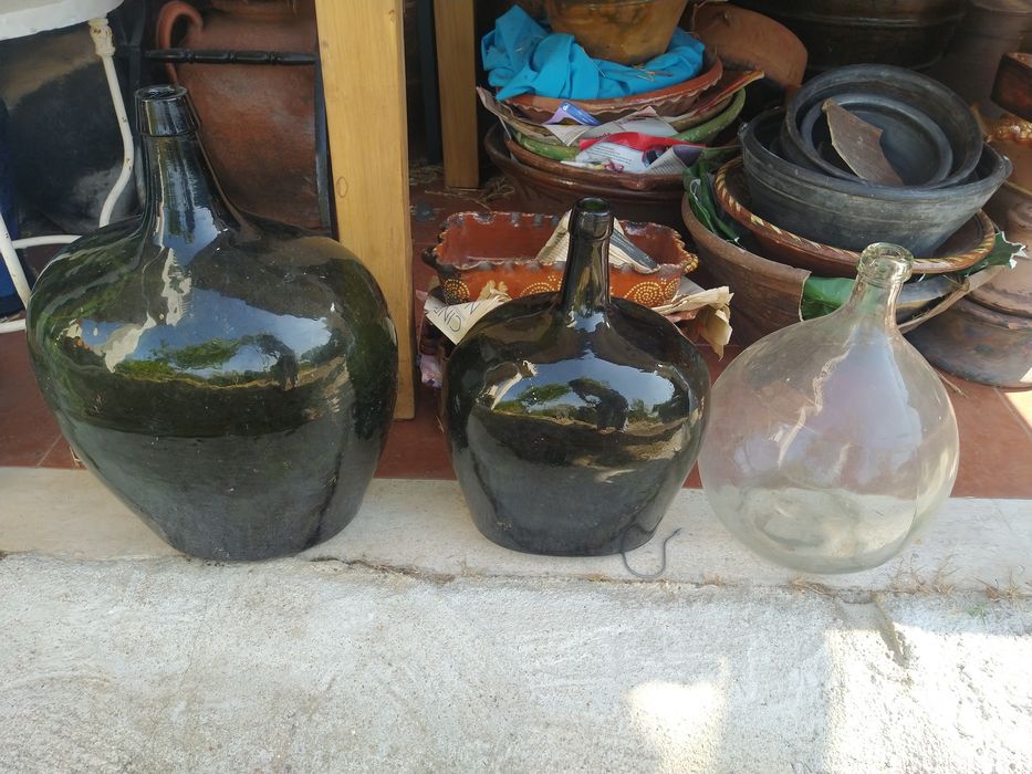 Garrafões de vidro antigos