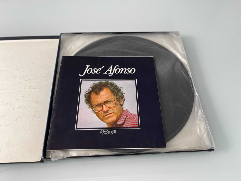 Vinil triplo "José Afonso"