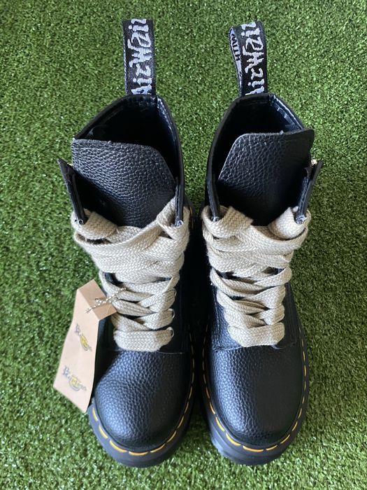 Высокие ботинки Dr. Martens