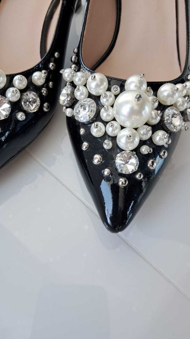 Pierre Cardin czółenka  granatowe  kamienie perły  eleganckie