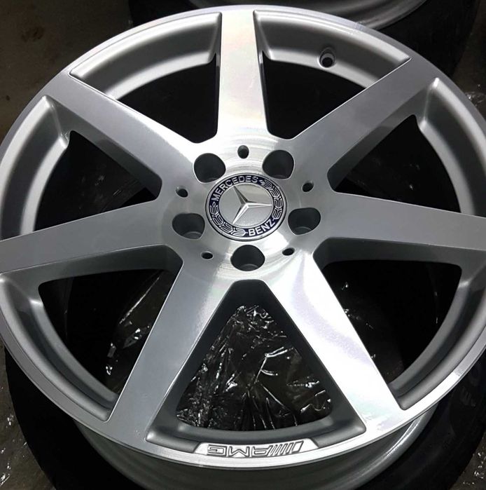 Jantes 18 AMG originais 8,5J18 ET54 . Acabamento "high-sheen" + Pneus