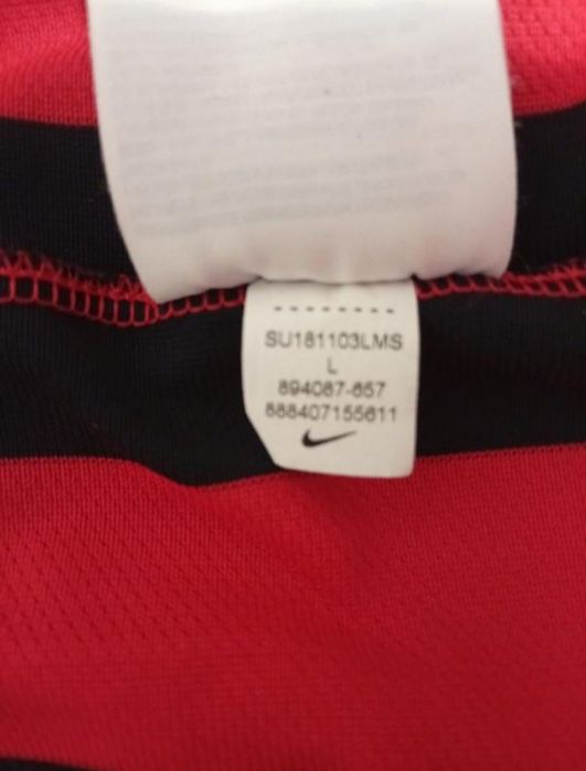 Мужская фирменная футболка бренда NIKE