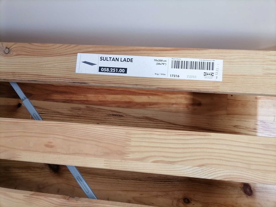 Cama branca IKEA Malm 1,60 x 2,00 metros + estrado