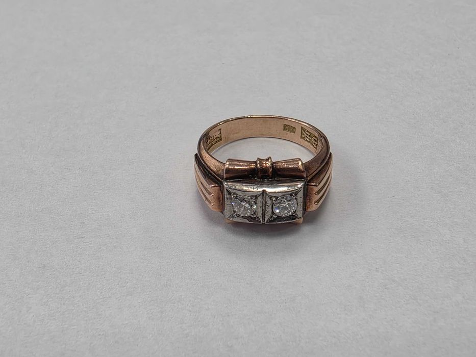 Złoty pierścionek damski/ 585/ 4.50 gram/ R9/ 2x DIA 0.08 CT każdy/ różowe złoto/ orientalny