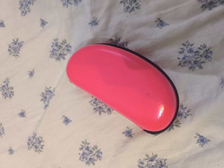 Etui na okulary New Yorker w kolorze barbie pink