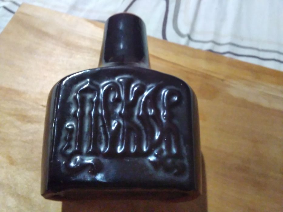 Керамическая бутылка