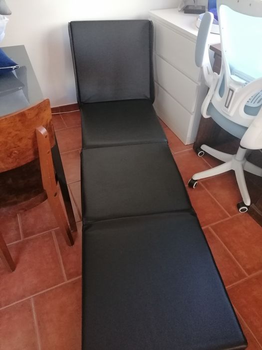 Sofá cambalhota em pele. Excelente estado