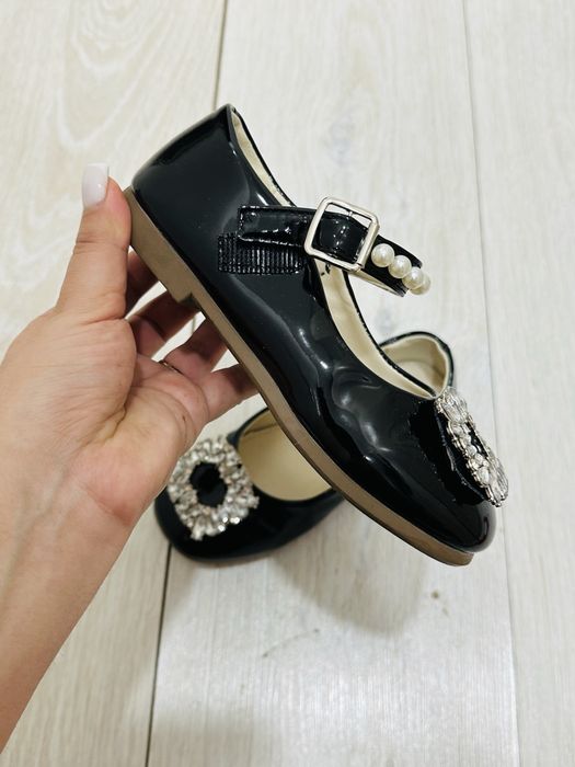 Продам туфли на девочку