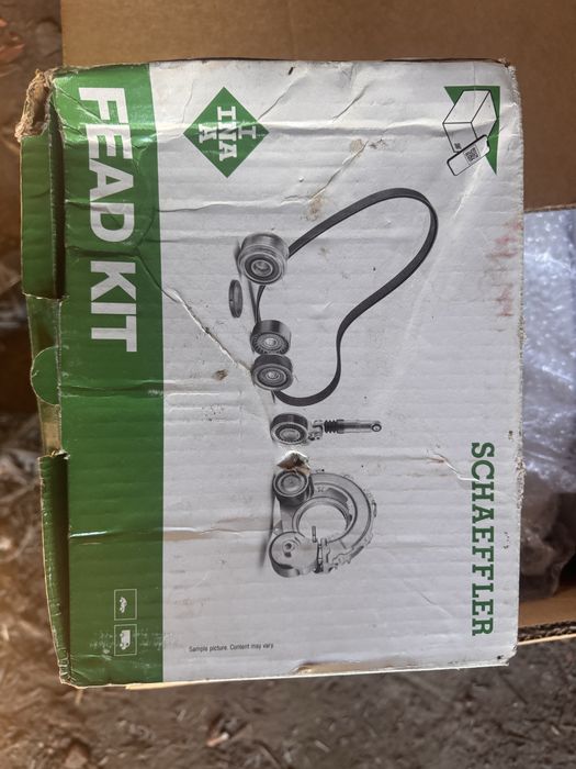 Коплект ременя та роликів генератора 529 0115 10 INA Новий Mercedes