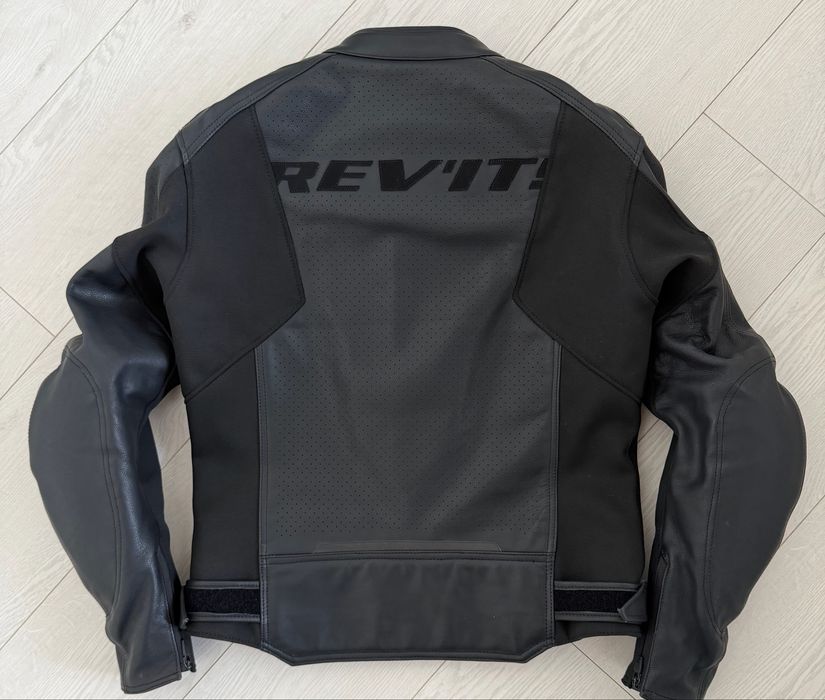 Мотокуртка Revit Quadratic