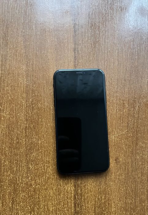Iphone XR гарний стан,коробка в наявності