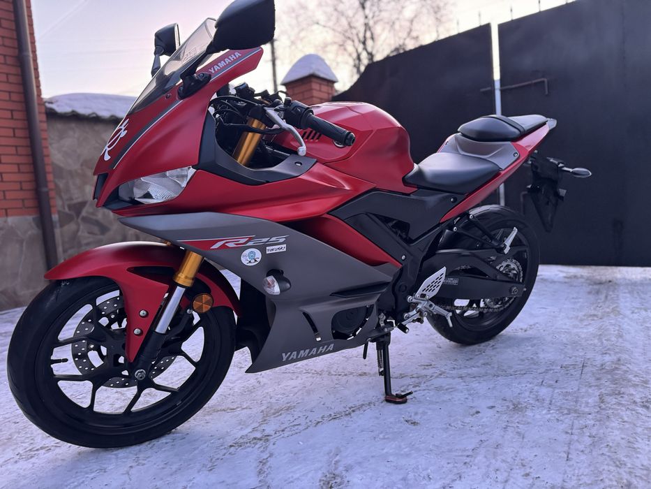 Мотоцикл Ямаха Yamaha YZF-R25 2019 рік