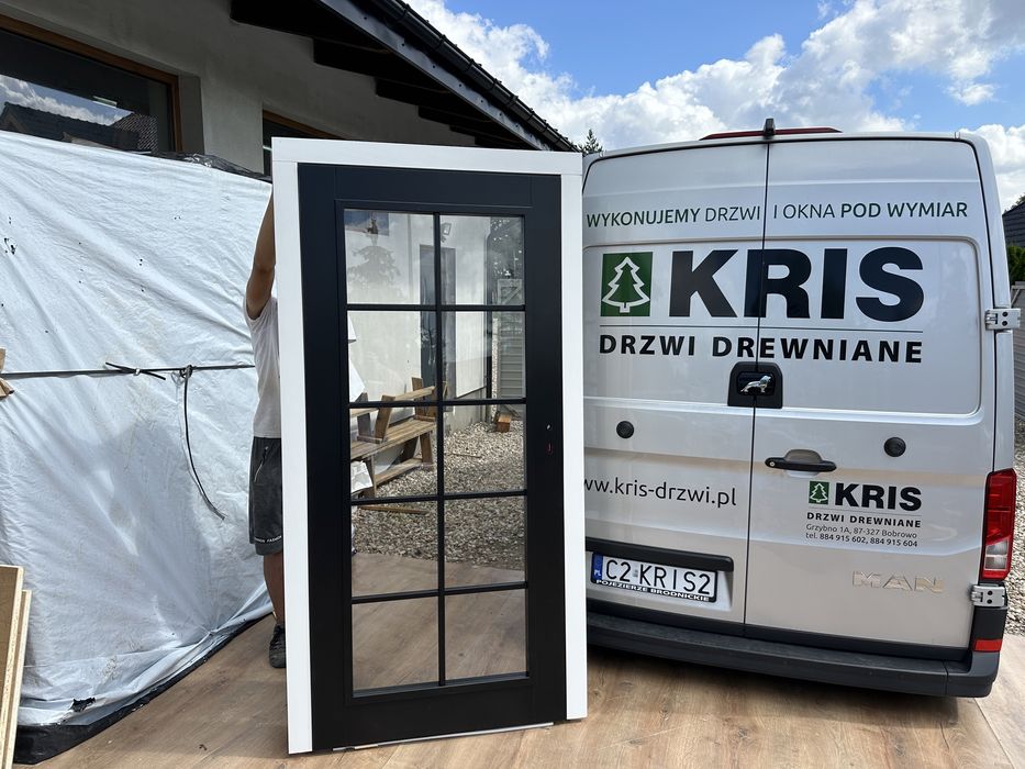 Drzwi drewniane OD RĘKI z ościeżnicą regulowaną bezprzylgowe Czarne