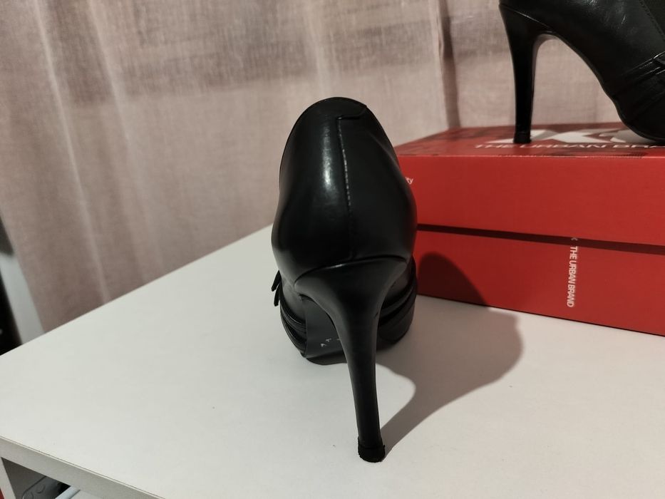 Sapato de salto alto