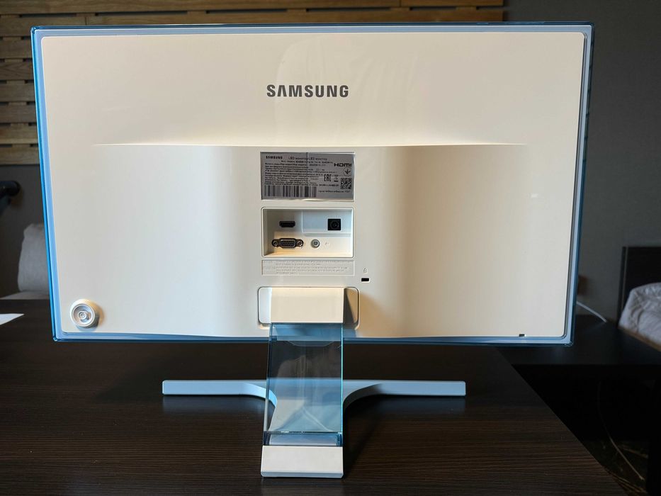 Монитор 23.6" Samsung S24E391HL