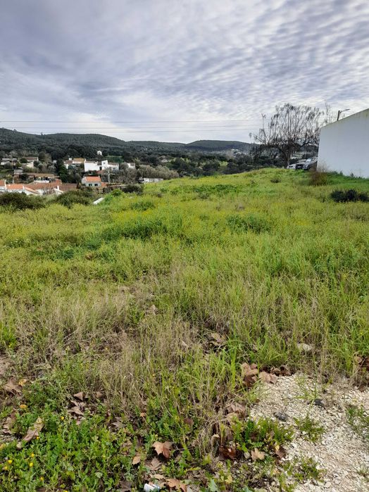 Terreno amplo com bons acessos