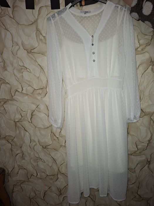 Жіночий одяг,  сукня