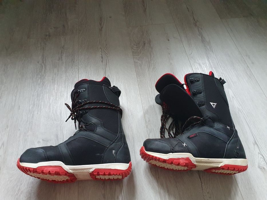 Buty snowboard na deskę sporty zimowe rozmiar 45