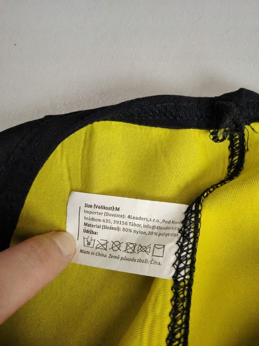 Czarne spodenki do pływania pianka rozm. M
