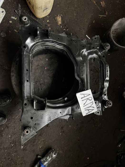 Підрамник передній   Nissan Ariya