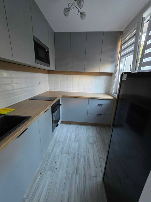 Do wynajęcia mieszkanie M3 Aleja Wyzwolenia pierwsze piętro