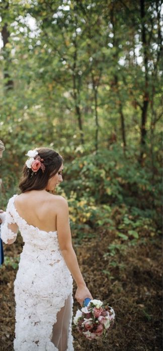 Весільна сукня ручної роботи (3D троянди)