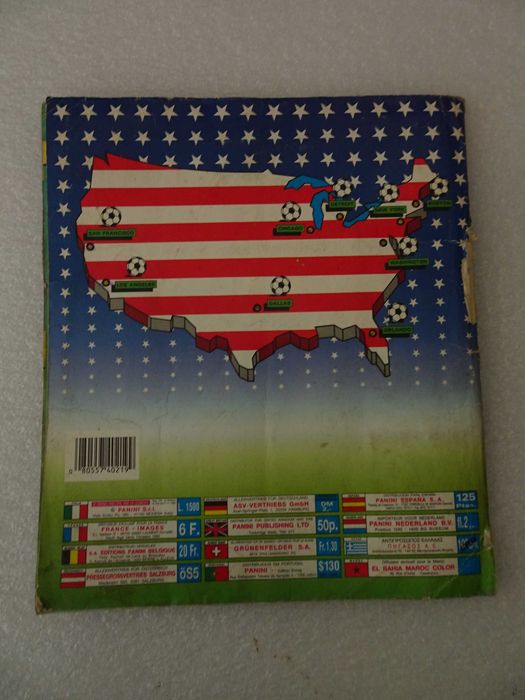 Caderneta de cromos de futebol USA 94 Panini (faltam 10 cromos)