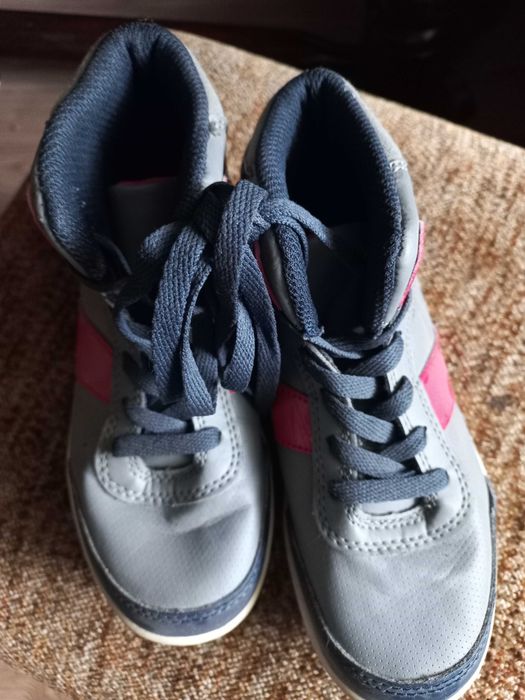 Buty dla chłopca nad kostkę