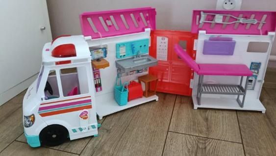 Kamper i karetka barbie dla dzieci