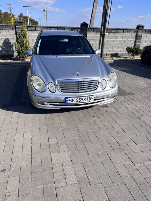 Легковий Автомобіль