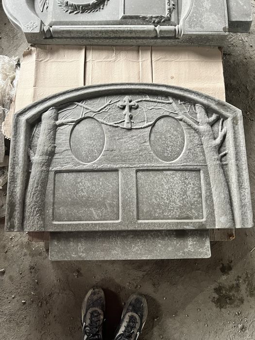 Протиусадочна плита, памятники, ритуальна плита, плита на могилу