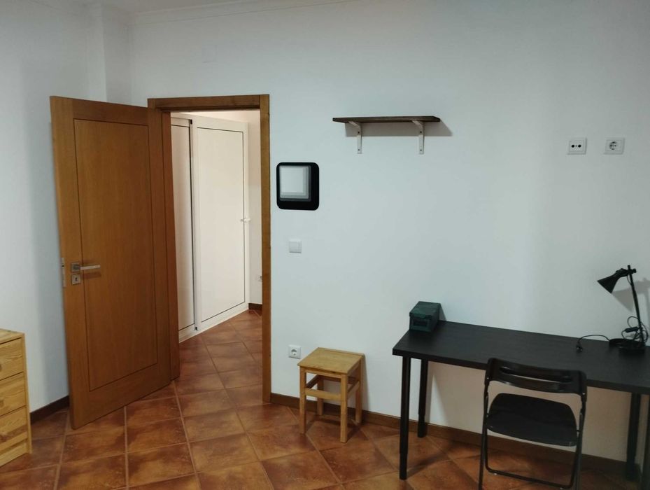 Aluga-se 2 quartos com WC privado em Mirandela