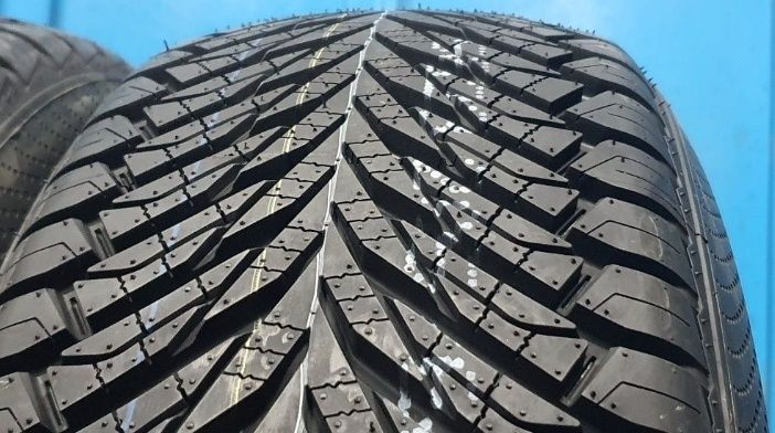4 x 205/60 R16 Sprzedam nowe całoroczne Austone ! Zapraszam