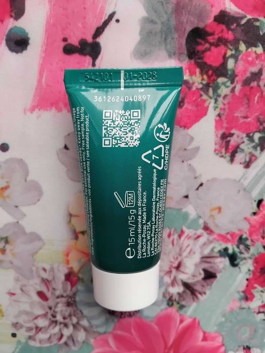 La roche-posay Effaclar gel micro-peeling на подарунок або на пробу