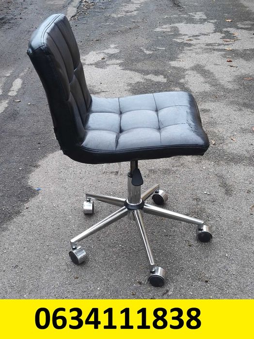 Кресло маникюрное   (стул косметолога, для салона красоты)