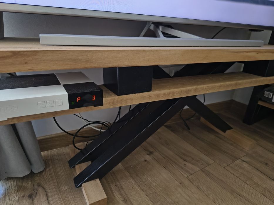 Stolik RTV 120 cm Klejone Drewno + Stal 50×50 | Loft