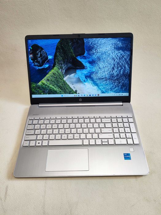Ноутбук HP 15-DY2046MS FHD 15.6" 6-Core i3-1215U/DDR4 8Gb/256SSD