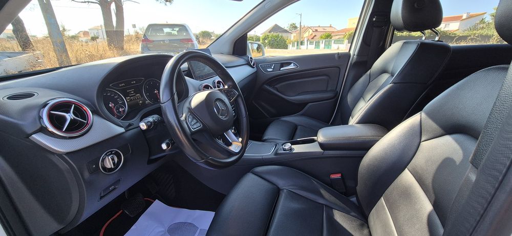 Mercedes B180CDi Urban 7G AUTOMÁTICO de 2016