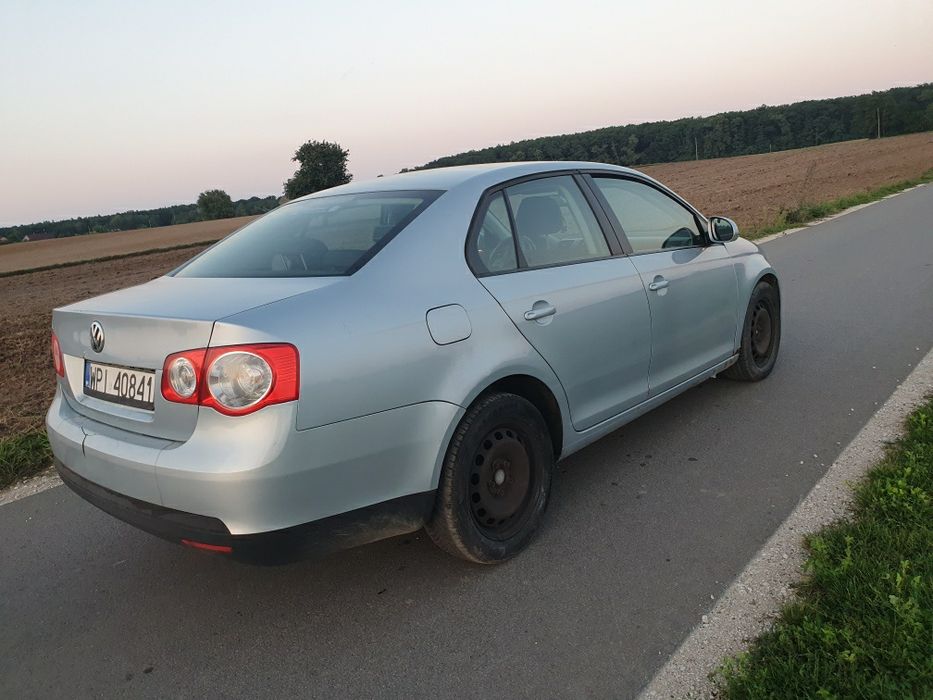 /  /   VW JETTA  /  /  2009r  /  /  1.6 TDi 105KM  /  /  CZYTAJ OPIS   /  /