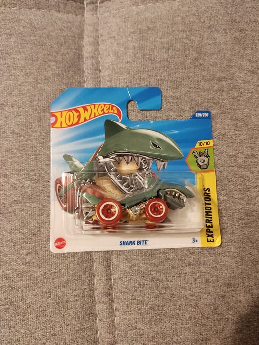 Hot Wheels TH Shark Bite