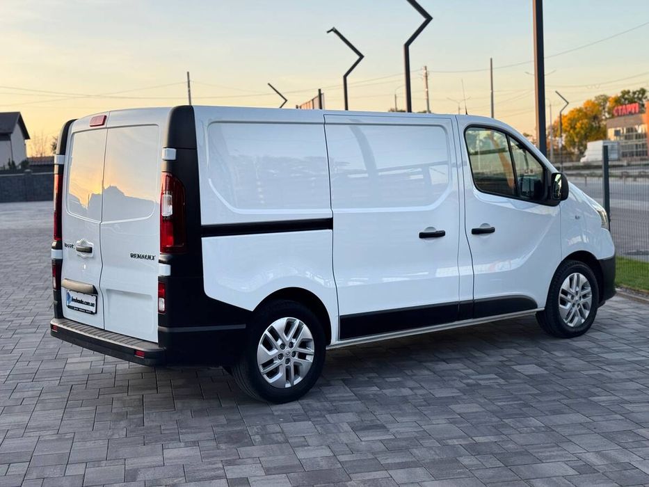 Renault Trafic 2021 freshauto