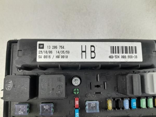 Caixa fusíveis / SAM / BSI OPEL Astra H TwinTop (L67)