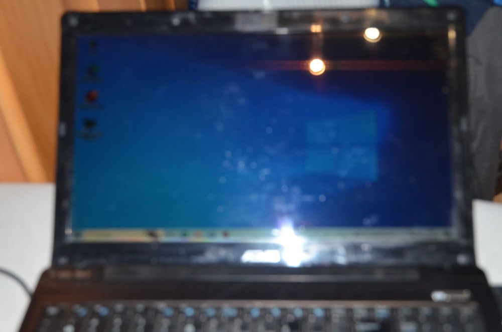 sprzedam laptop asus jx52 z dyskiem ssd 256 ram 6gb