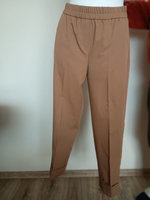 Eleganckie spodnie damskie Reserved