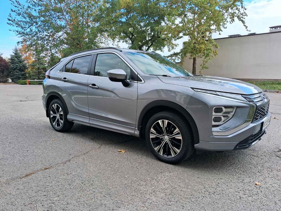Продам Mitsubishi Eclipse Cross 2022 года.