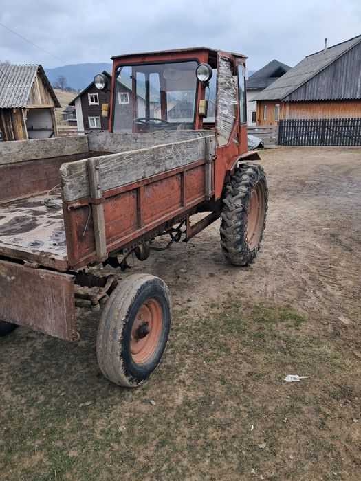 Продам трактор Т16М