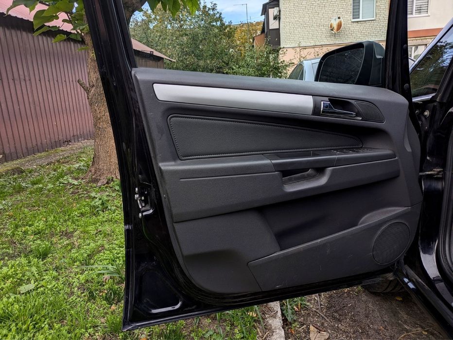 Продам Opel Zafira