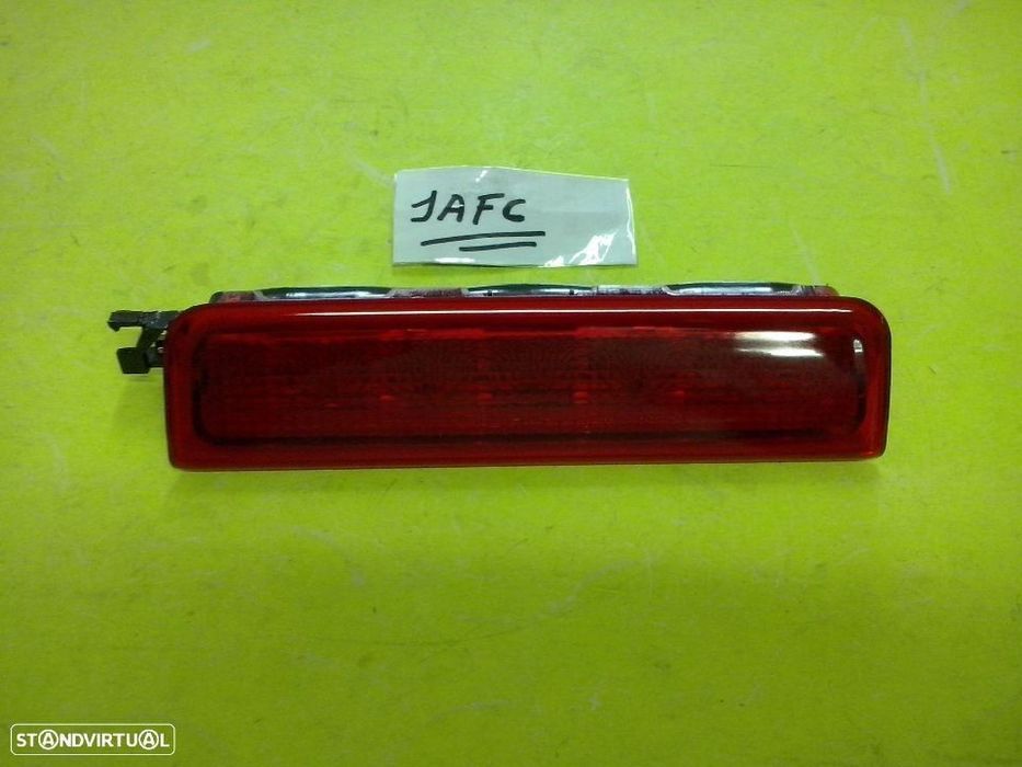 Farolim 3º stop led Vw Caddy 2K 2004-- NOVO