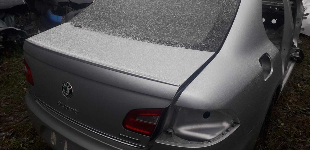Кришка багажника Skoda SuperB 2
