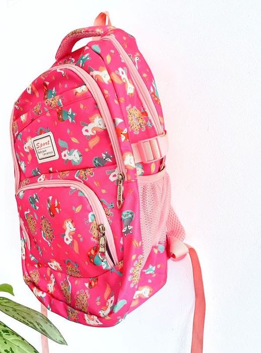 Mochila grande  com Unicornio - nova